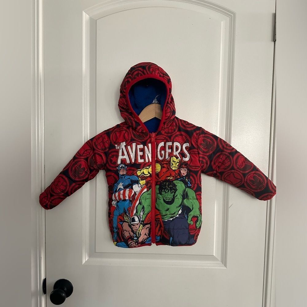 Marvel Avengers Two-Sided Boy Puffer Jacket with Hood Size 2T